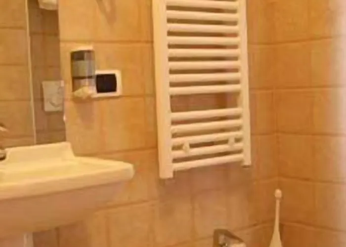 Renata Hotel 2*