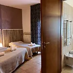 Renata Hotel 2*