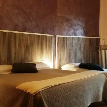 Hotel Renata 2*