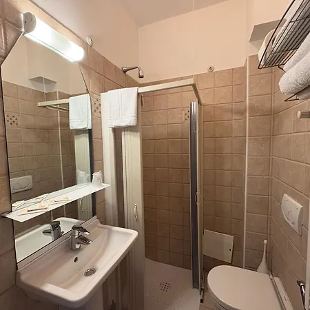 Renata Hotel 2*
